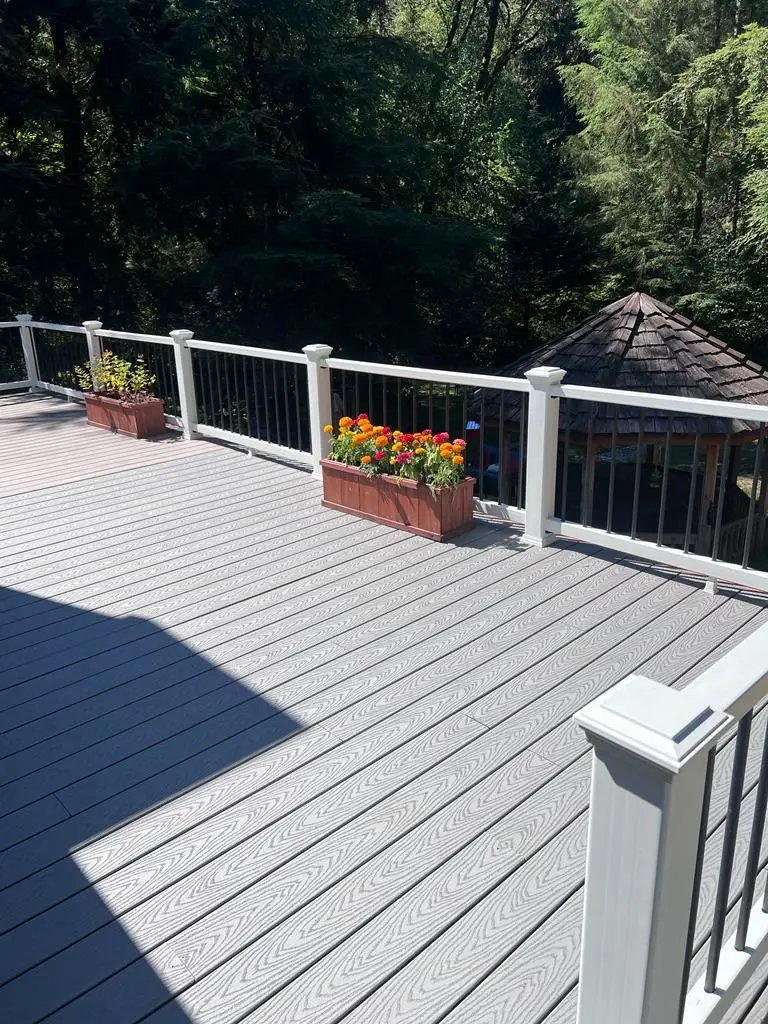Deck Builder in Everett designing a custom backyard deck for a modern home in Everett, WA